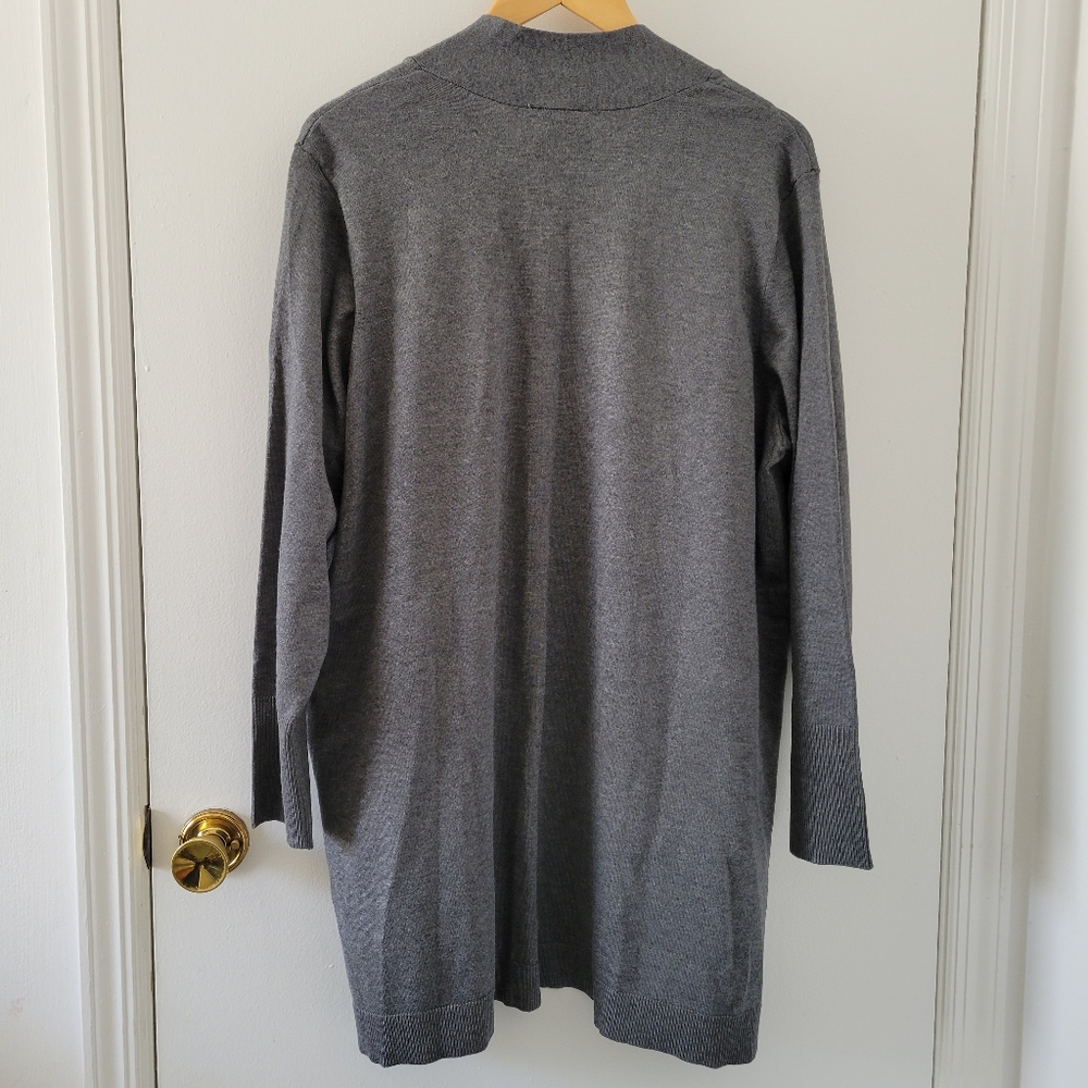 Avenue || 18/20 Gray Open Front Pearl Pockets Cardigan Sweater - Picture 3 of 9